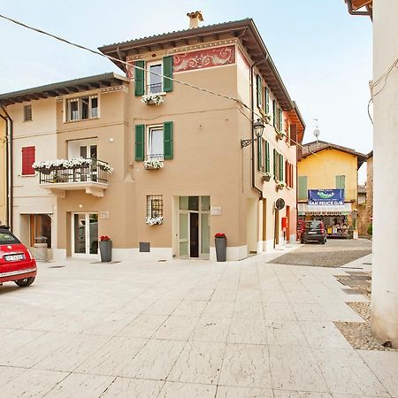 La Bellavita Del Garda Luxury Apartments San Felice del Benaco Luaran gambar