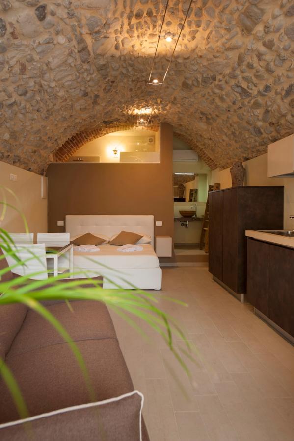 La Bellavita Del Garda Luxury Apartments San Felice del Benaco Luaran gambar