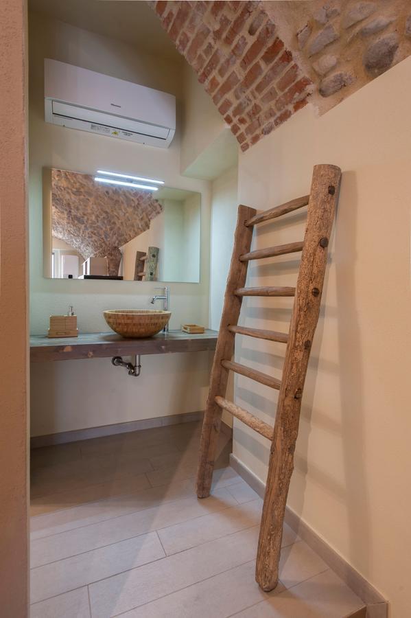 La Bellavita Del Garda Luxury Apartments San Felice del Benaco Luaran gambar