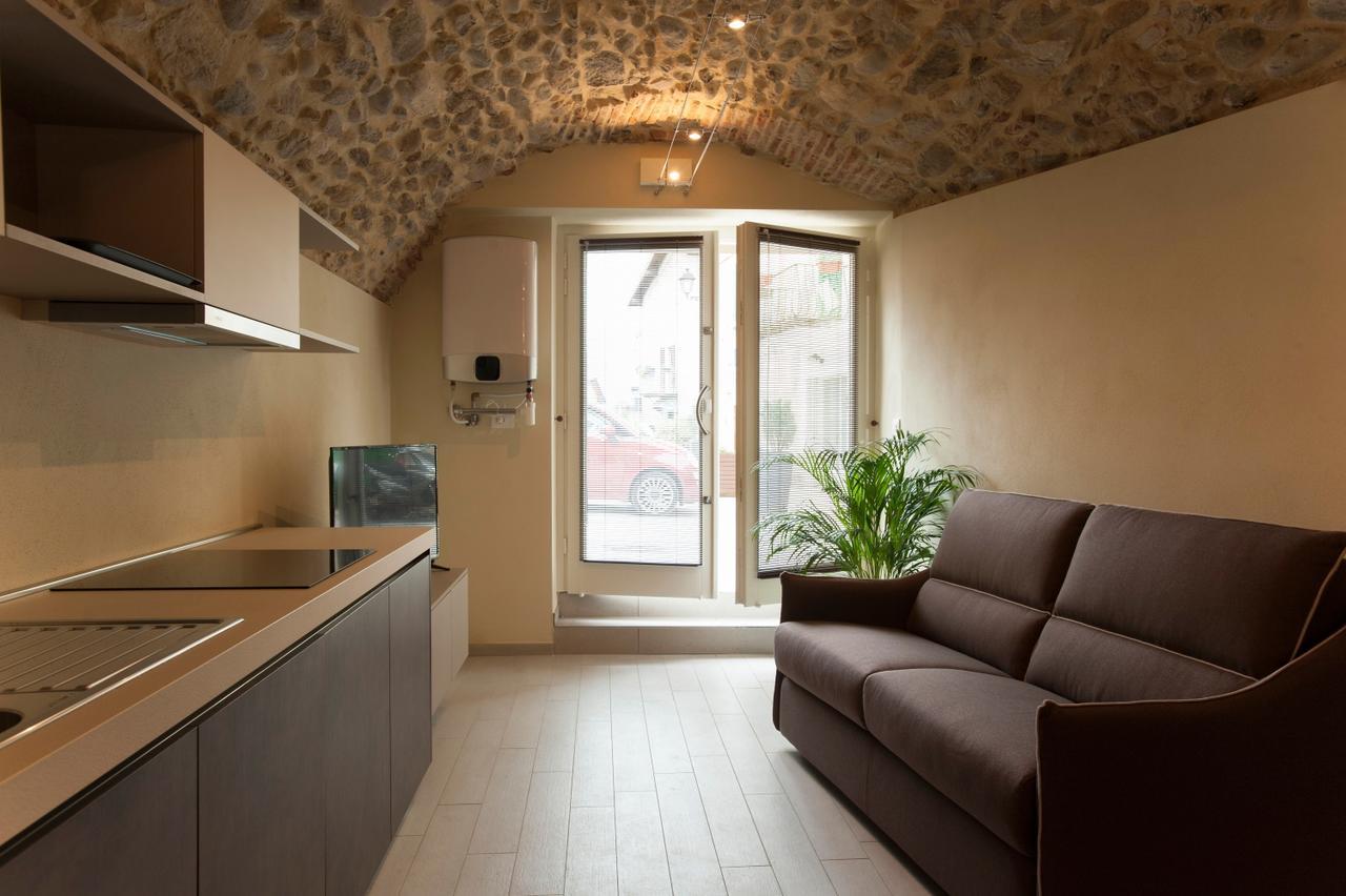 La Bellavita Del Garda Luxury Apartments San Felice del Benaco Luaran gambar